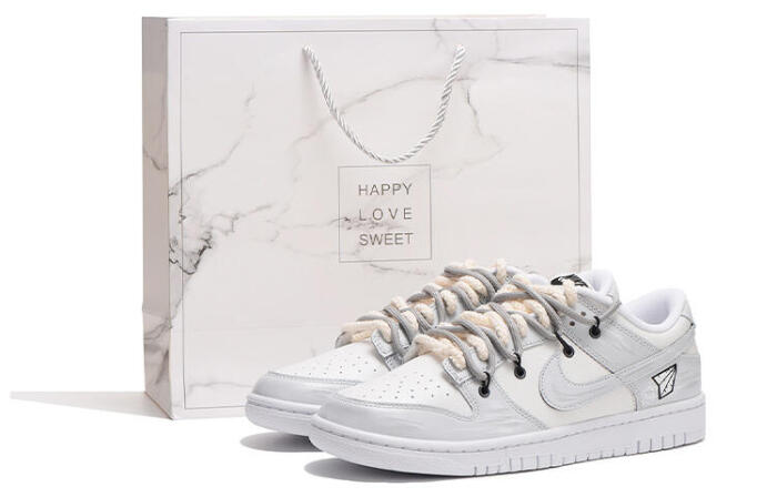 【】 Nike Dunk Retro   vibe