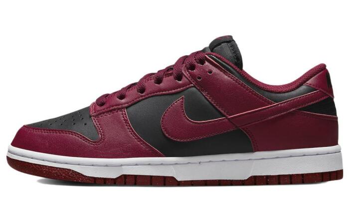 Nike Dunk next nature "gym red"