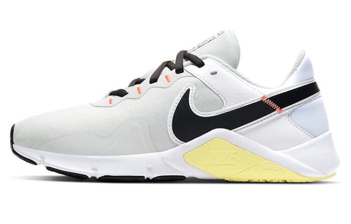 Nike Legend Essential 2 2