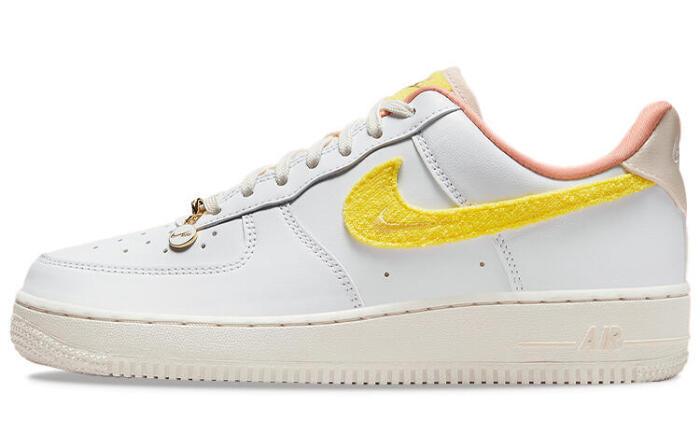 Nike Air Force 1 "Mama"