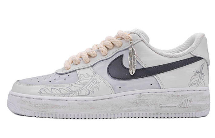 【】 Nike Air Force 1 07 vibe