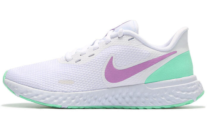 Nike REVOLUTION 5