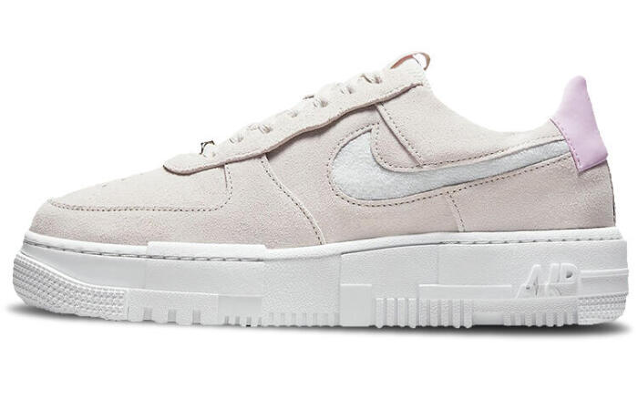 Nike Air Force 1 Pixel