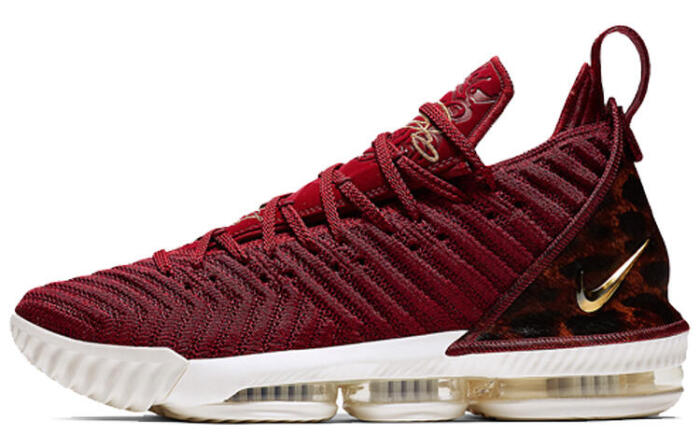 Nike Lebron 16 King