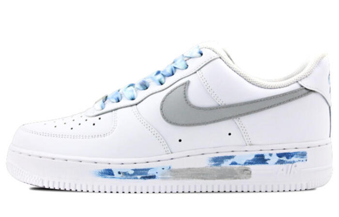 Nike Air Force 1 07