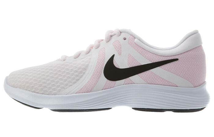Nike REVOLUTION 4