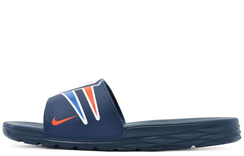 Nike Benassi