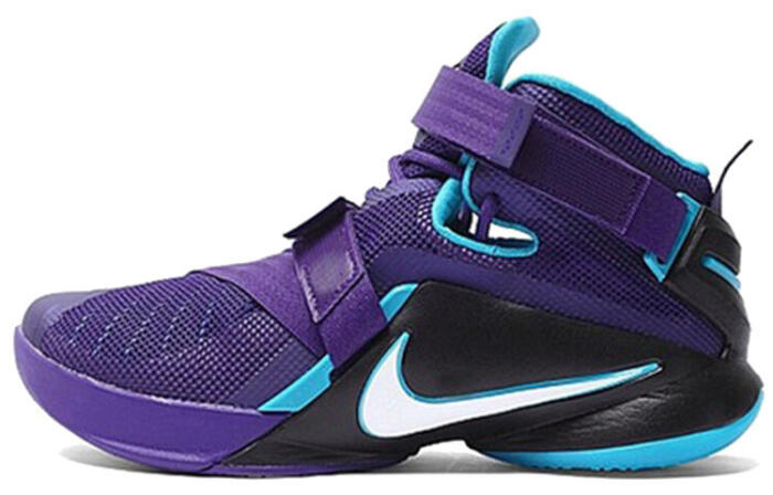 Nike zoom soldier 9 EP 9