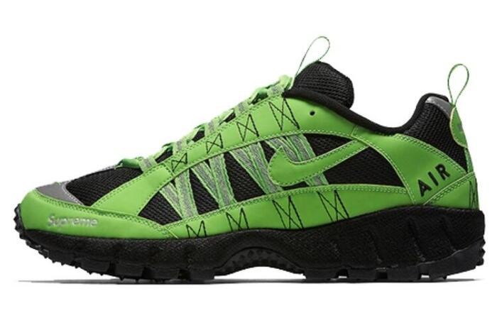 Supreme Nike Air Humara