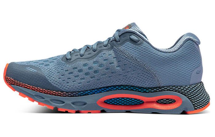 Under Armour Infinite 3