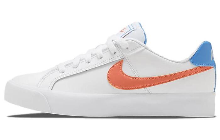Nike Court Royale