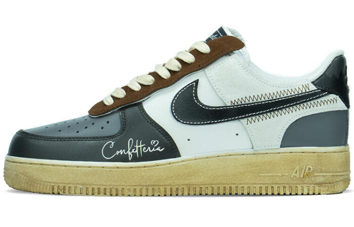 Nike Air Force 1 '07