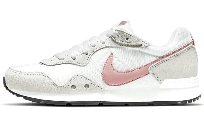 Nike Venture Runner