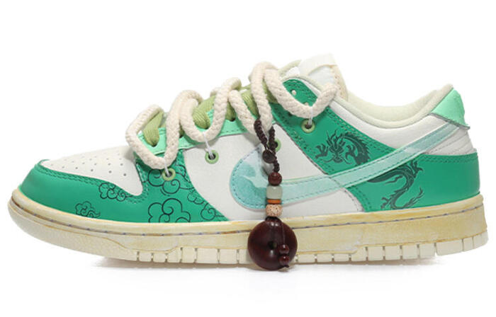 Nike Dunk Retro