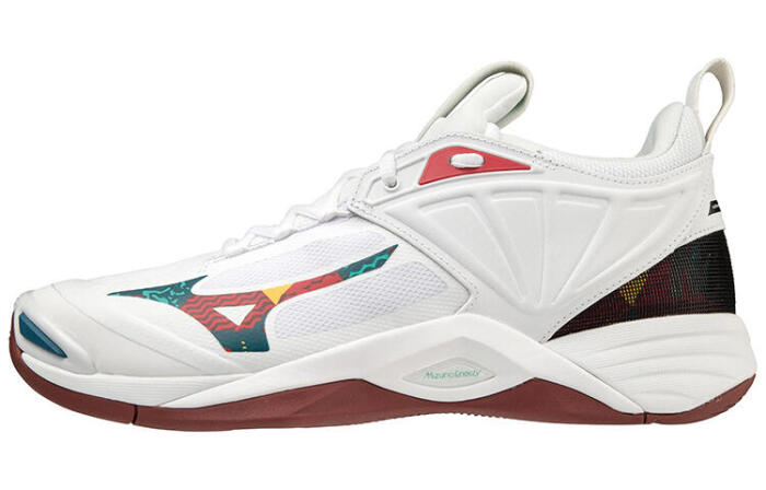 Mizuno Wave Momentum 2