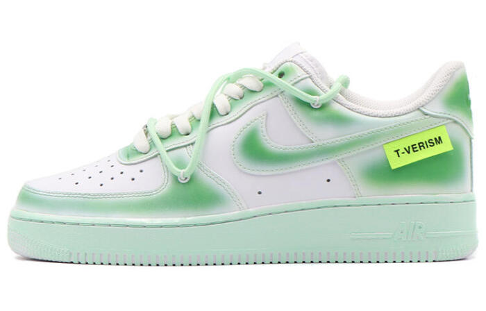 Nike Air Force 1 07 vibe
