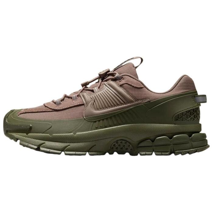 Nike Air Zoom Vomero 5 Roam