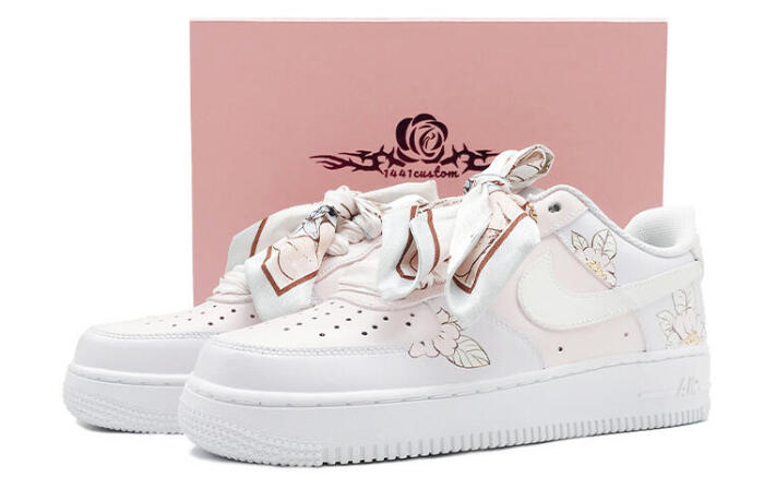 Nike Air Force 1