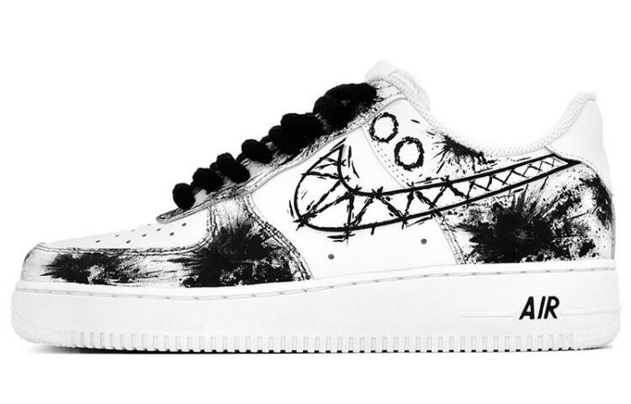 Nike Air Force 1 07