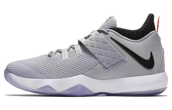 Nike Ambassador 10