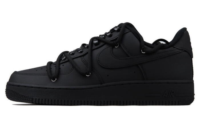 Nike Air Force 1 "Triple Black"