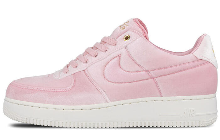 Nike Air Force 1 07 Premium