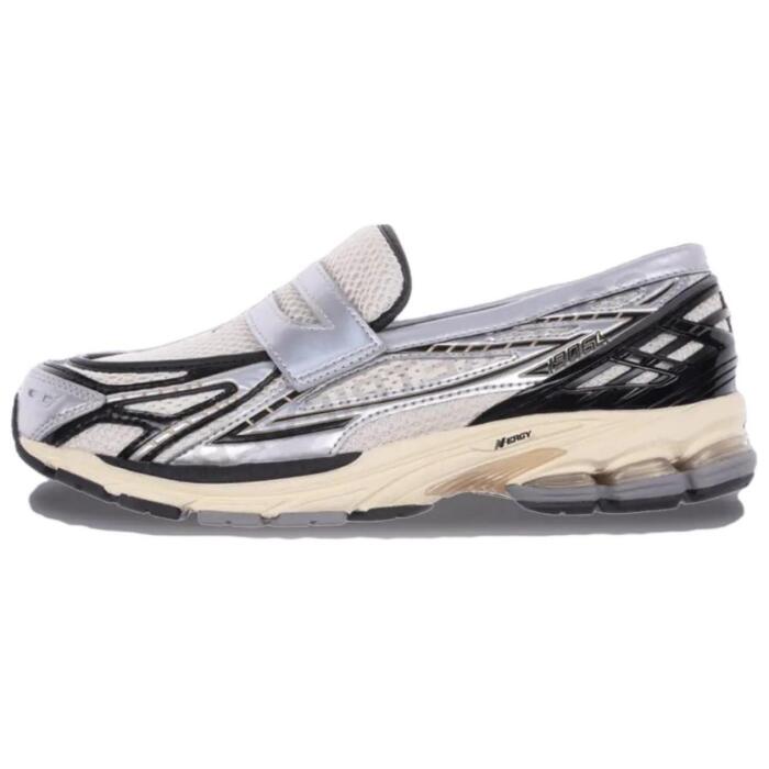 New Balance 1906L “Silver Metallic”