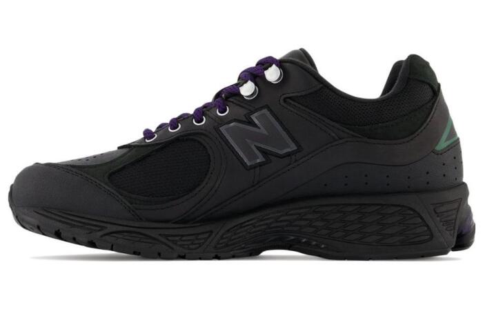 New Balance NB 2002R