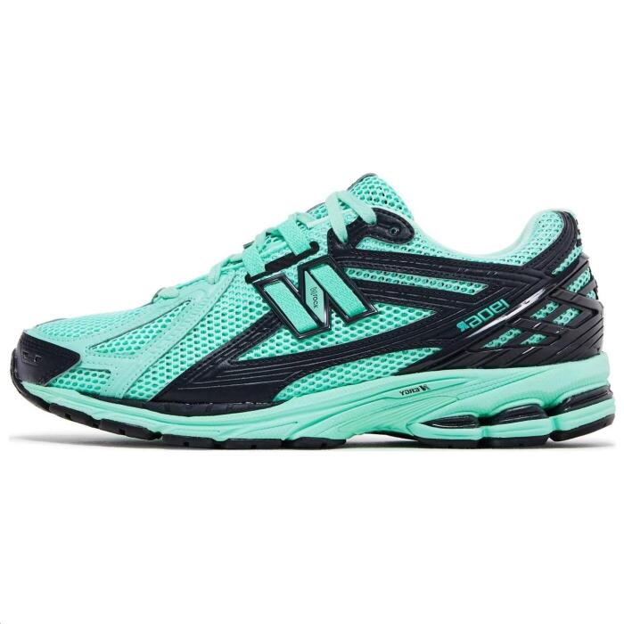 size? x New Balance NB 1906R