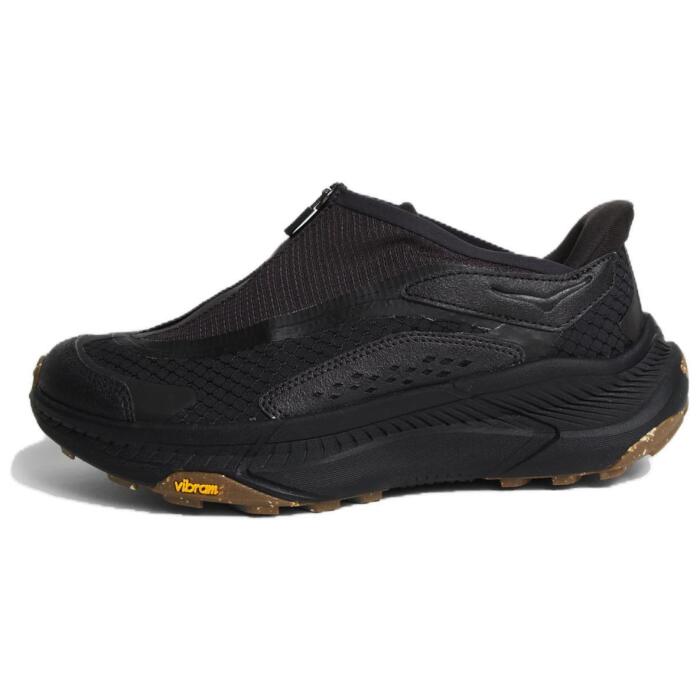 HOKA ONE ONE Project Transport “Carbon Black”