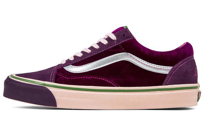 Feature x Vans Old Skool LX
