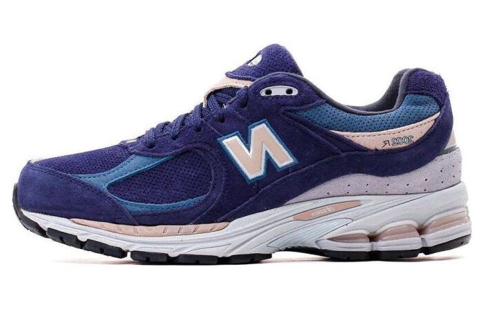 New Balance NB 2002R