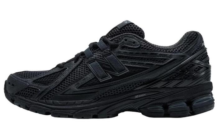 COMME des GARÇONS HOMME x New Balance NB 1906R