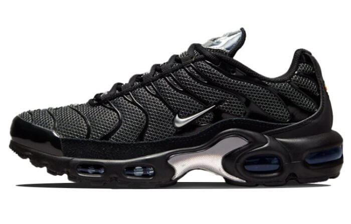 Nike Air Max Plus “Black Metallic Silver“