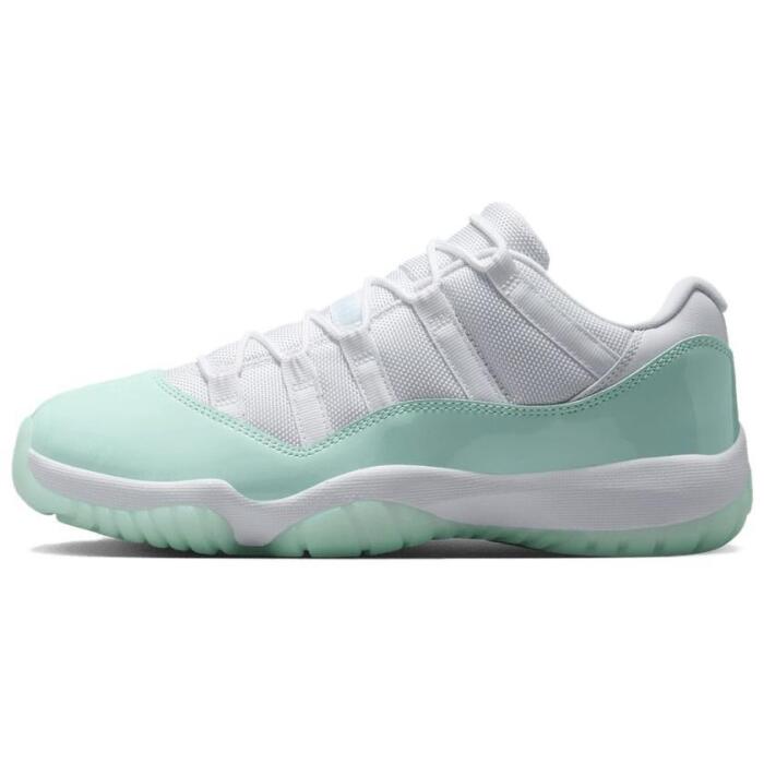 Air Jordan WMNS 11 Retro Low “Igloo”