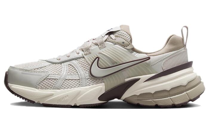 Nike WMNS V2K Run “Light Orewood Brown“