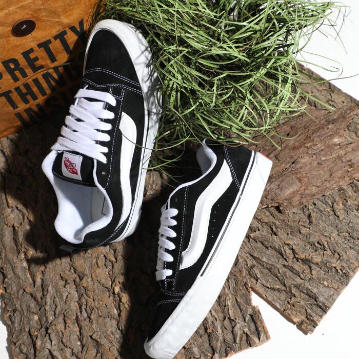 Vans Knu Skool “Black/White”